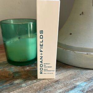 Rodan + Fields Defrizz Oil Treatment
